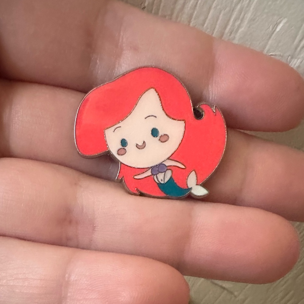 Disney Ariel tradeable Pin